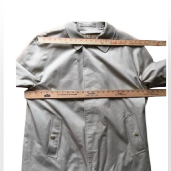 COPY - Burberry Men's Trench Long Coat  Size: 40 Regular Vintage - Picture 9 of 16